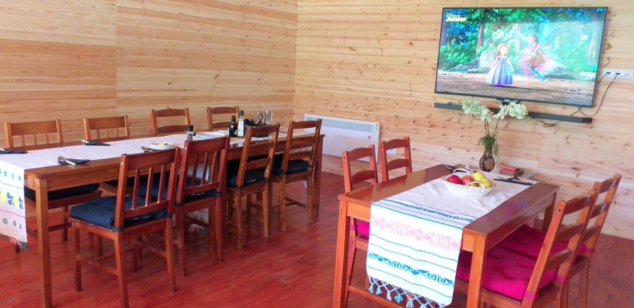 Complex Turistic Traisteni Din Valea Doftanei Campsite