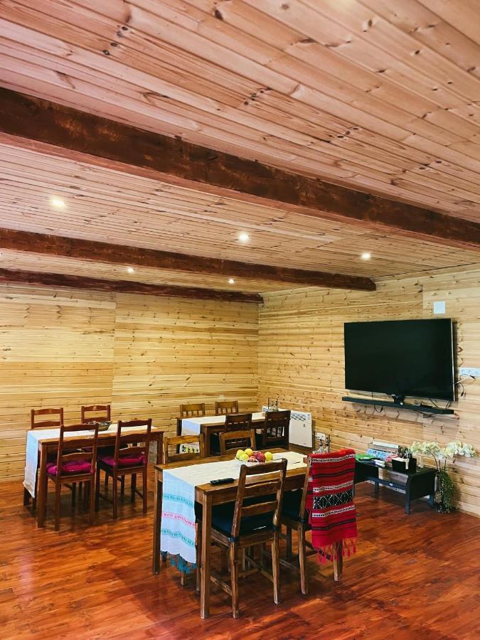 Complex Turistic Traisteni Din Valea Doftanei Campsite