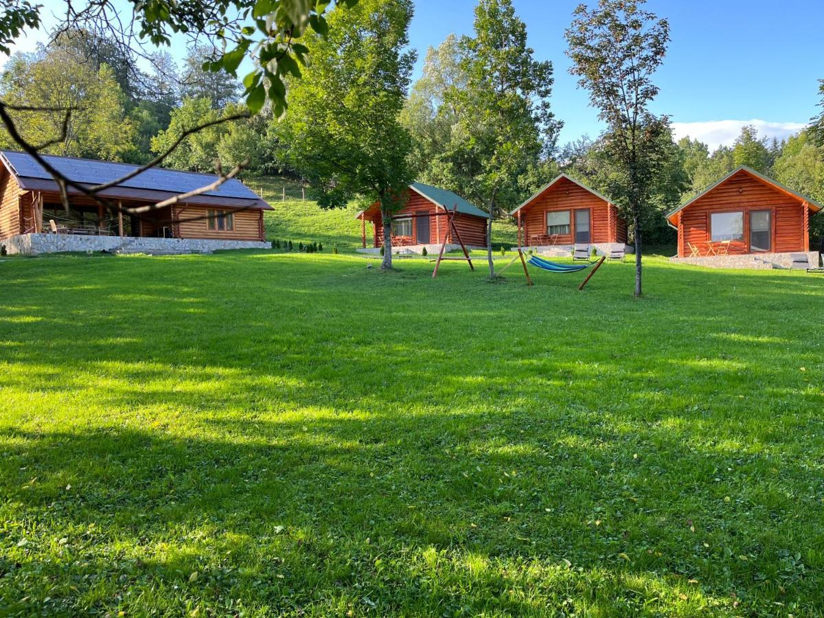 Complex Turistic Traisteni Din Valea Doftanei Campsite